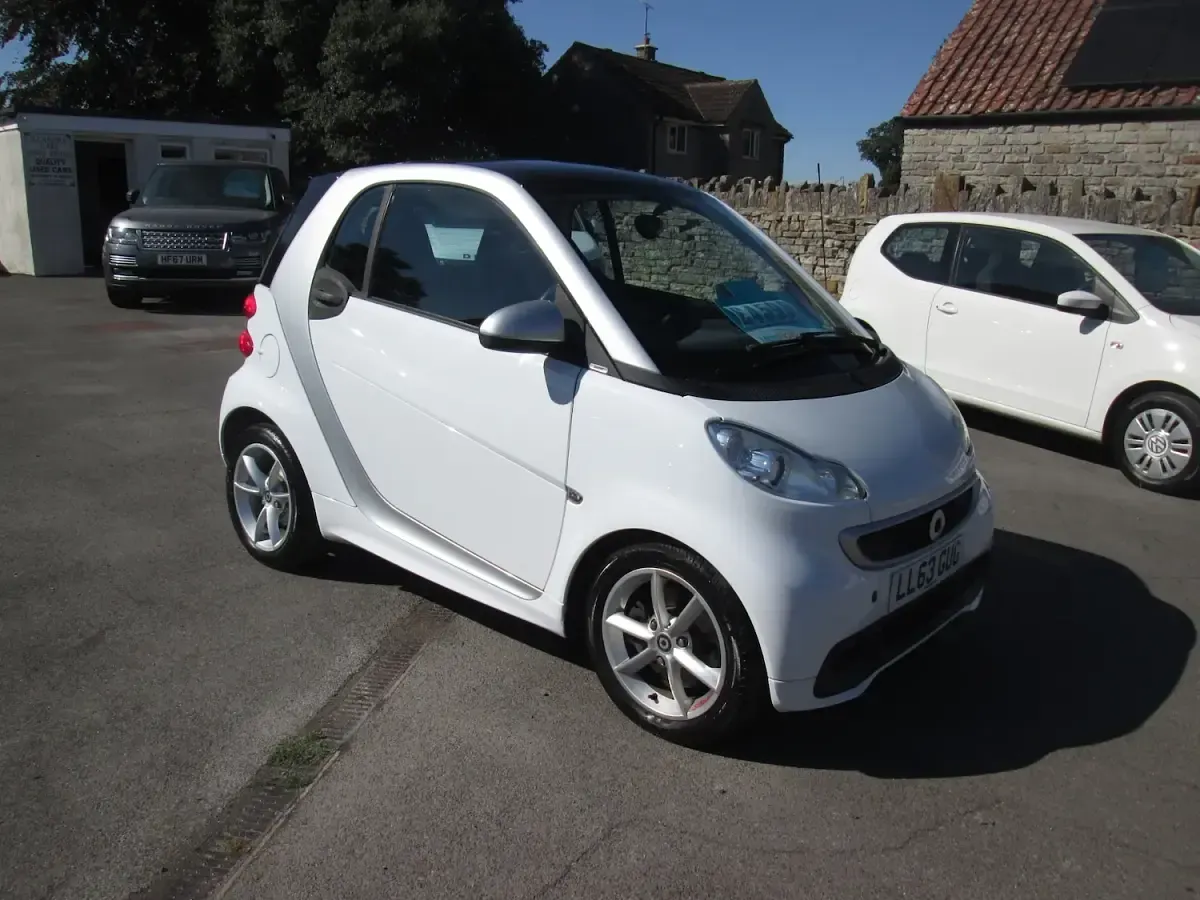 Used Smart ForTwo Coupé Pulse 84 HP (61 kW) 2013 White Coupe