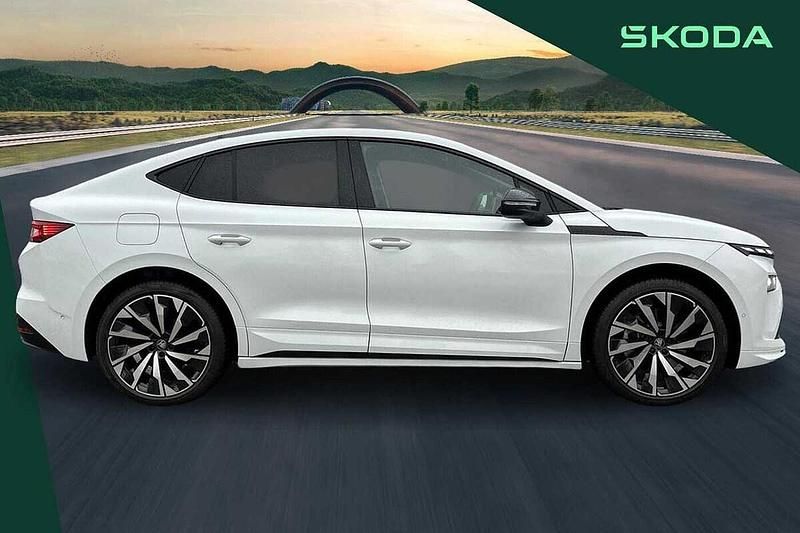 Used Skoda Enyaq iV SportLine 210 kW (286 HP) 2025 White SUV