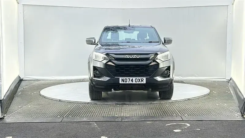 Used Isuzu Pick up 164 HP (120 kW) 2024 Obsidian grey Pickup