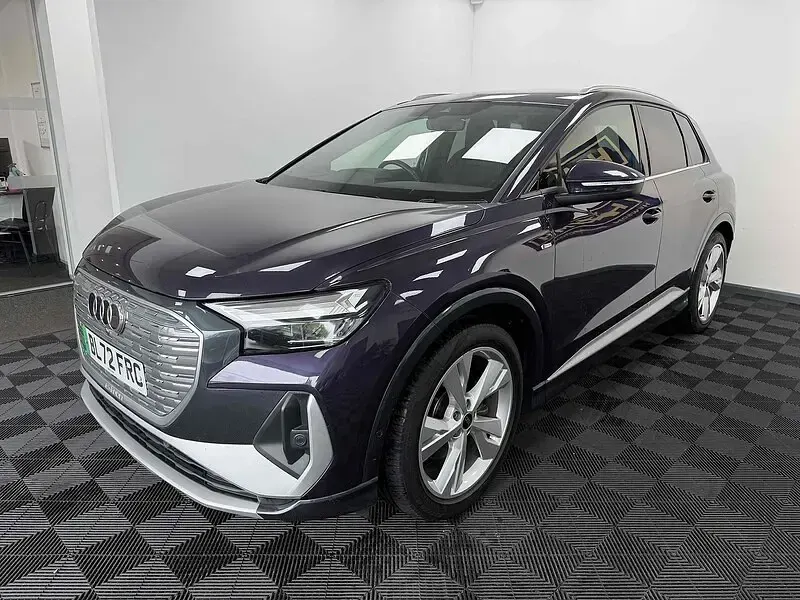 Used Audi Q4 e-tron S-Line 125 kW (170 HP) 2022 Mauve/purple SUV