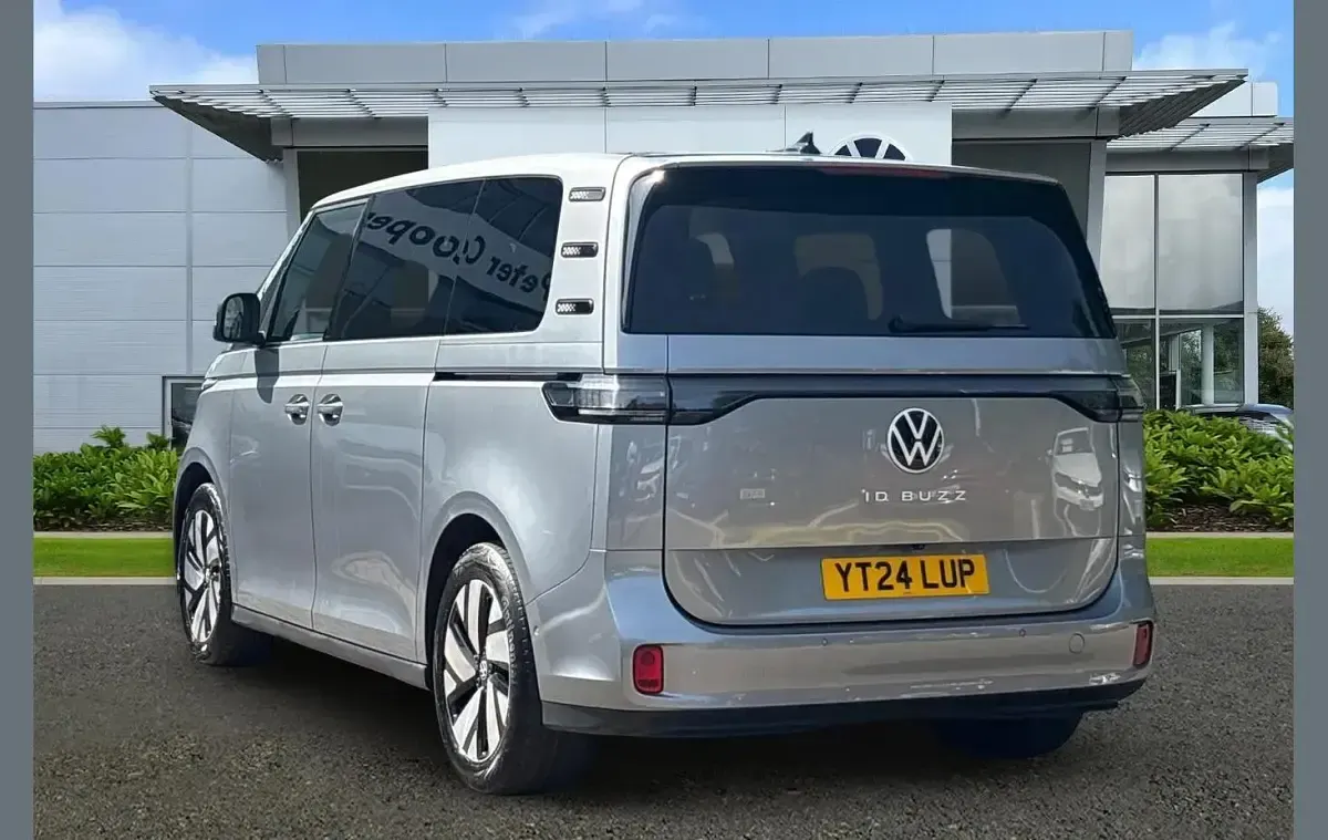 Used VW ID. Buzz Pro 147 kW (200 HP) 2024 Silver MPV