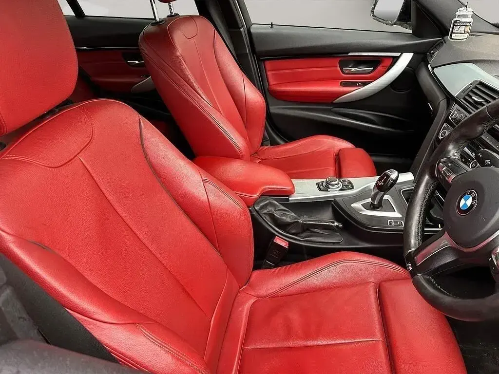 Używany BMW 320 M Sport 190 KM (139 kW) 2015 Biały Sedan/Limuzyna