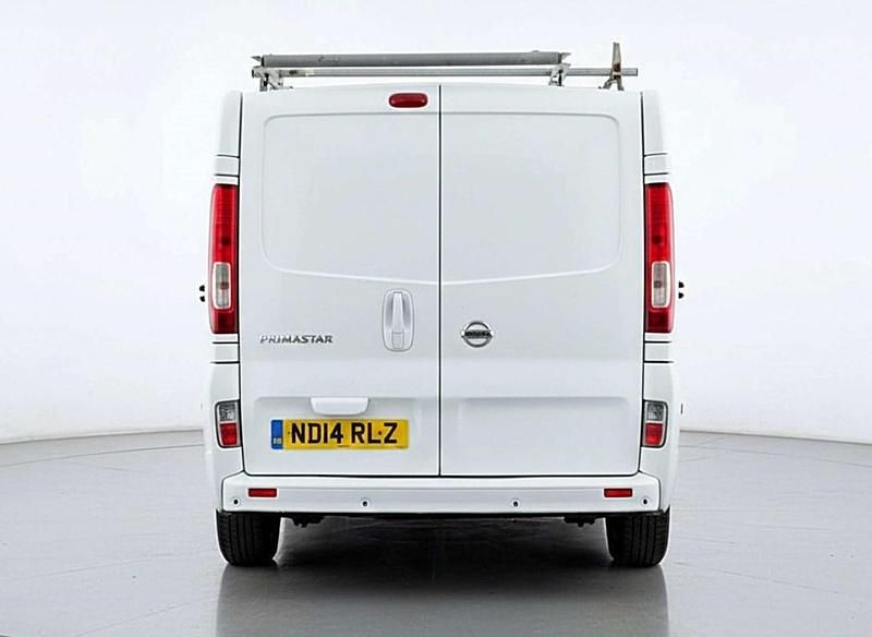 Used Nissan Primastar SE 115 HP (84 kW) 2014 White MPV