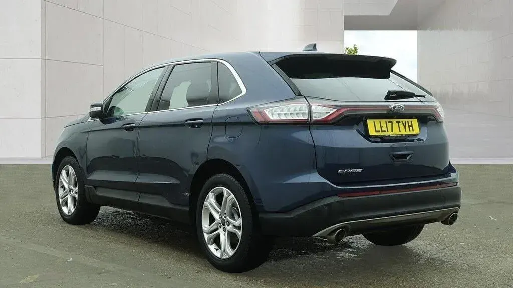 Used Ford Edge Titanium 210 HP (154 kW) 2017 Blue SUV