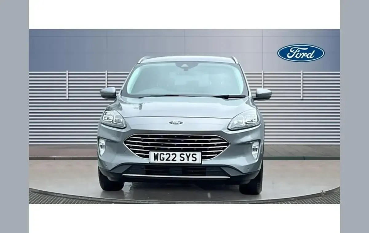 Used Ford Kuga Titanium 120 HP (88 kW) 2022 Silver SUV