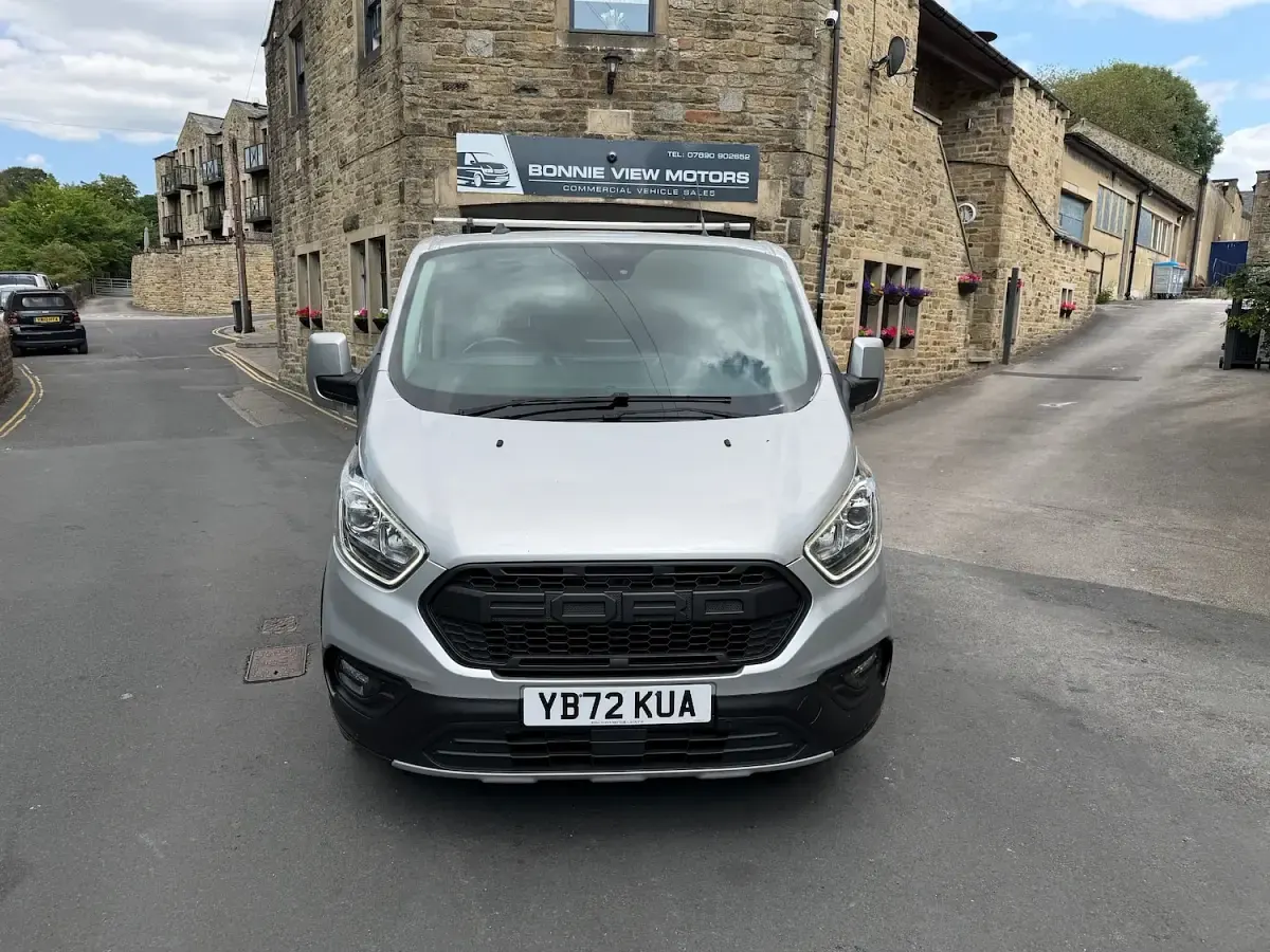 Used Ford Transit Custom 170 HP (125 kW) 2022 Silver Van