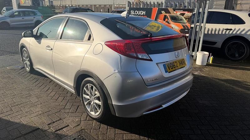 Used Honda Civic ES 150 HP (110 kW) 2012 Silver Hatchback