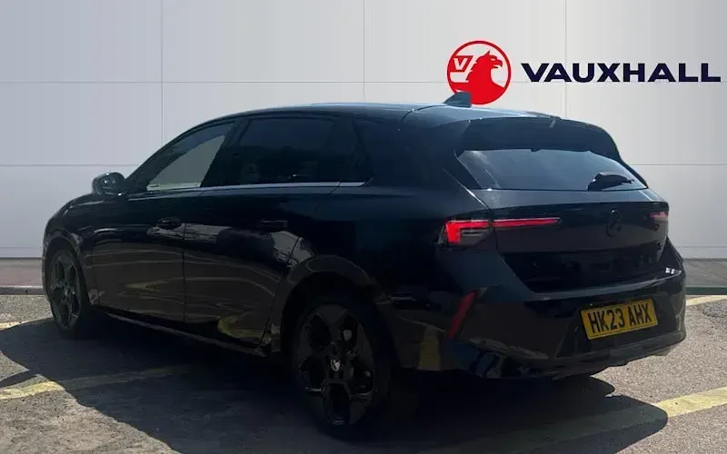 Used Vauxhall Astra Ultimate 131 HP (96 kW) 2026 Hatchback