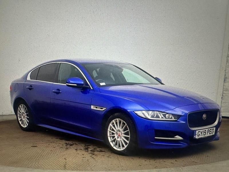 Used Jaguar XE R-Sport 180 HP (132 kW) 2019 Blue Sedan