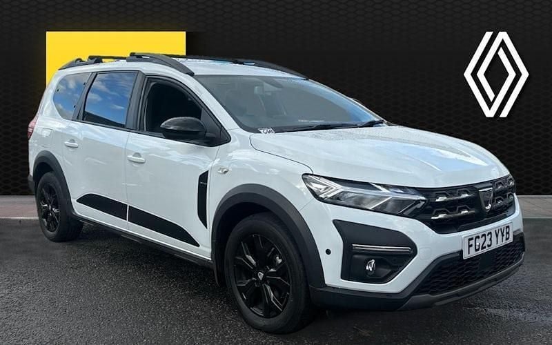 White Used 2023 Dacia Jogger Extreme MPV | £15,656 (Fair price) - Image 1/4