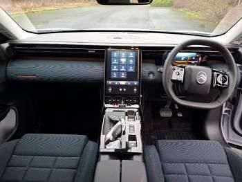 New Citroën C5 145 HP (106 kW) 2025 Additional metallic  okenite white Hatchback