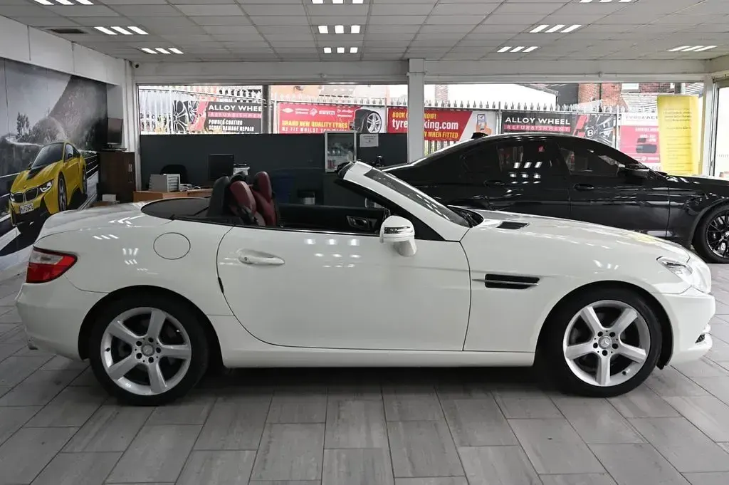 Used Mercedes SLK200 2013 White Cabriolet