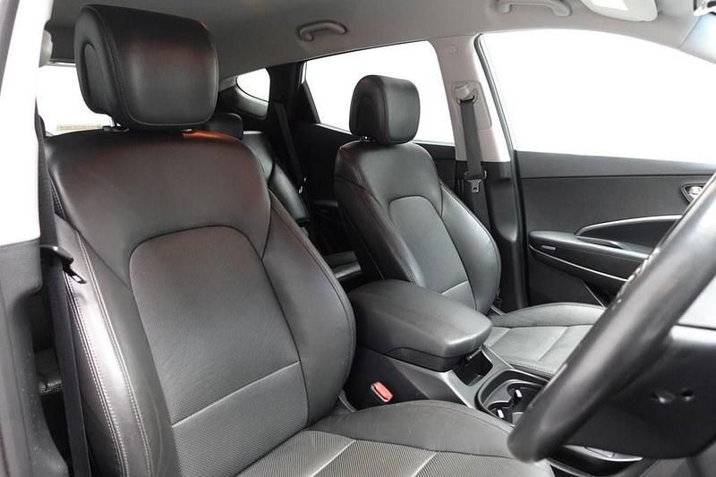 Used Hyundai Santa Fe Premium 200 HP (147 kW) 2018 White SUV