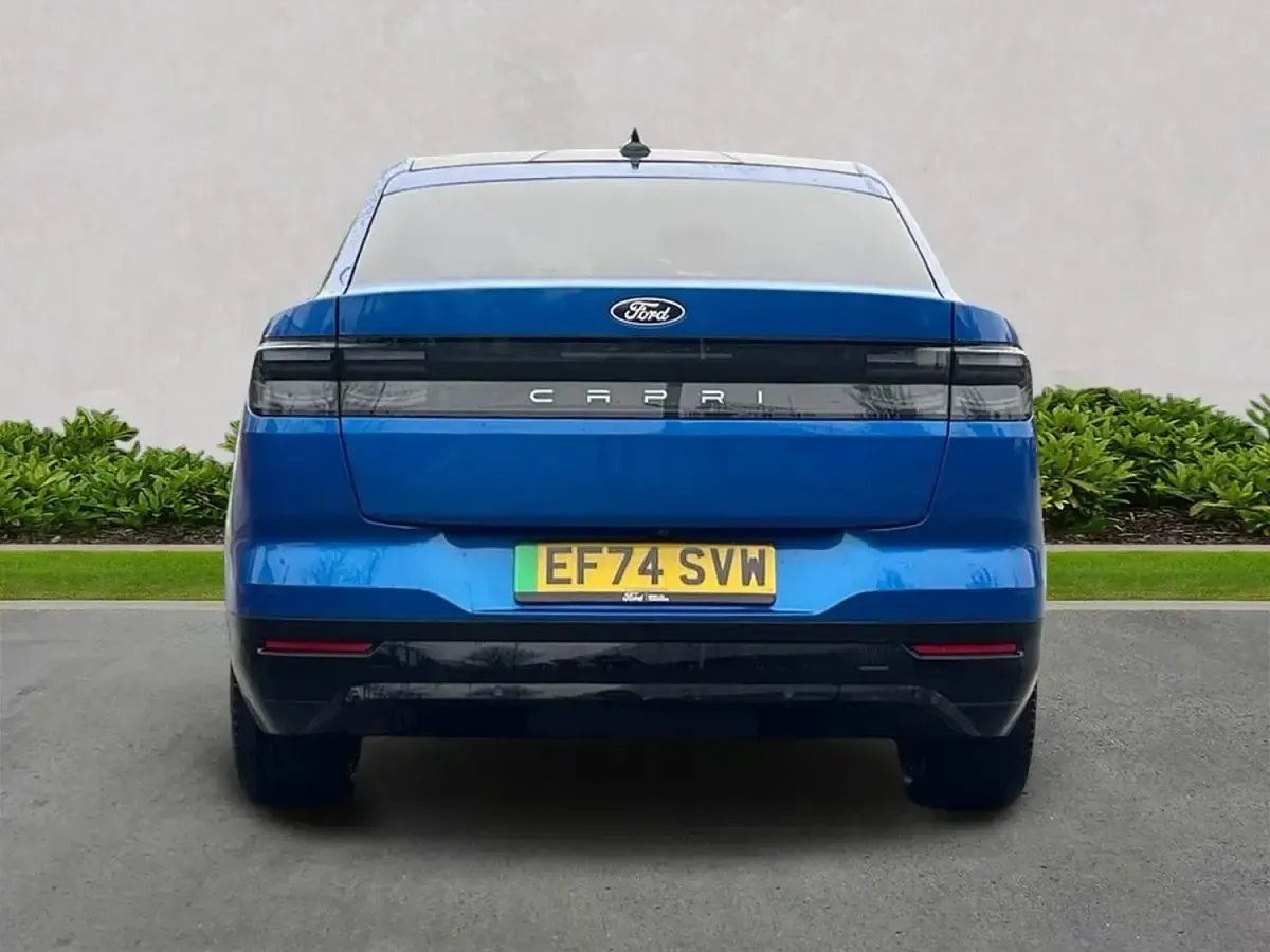 Usado Ford Capri Premium 210 kW (286 HP) 2024 Azul SUV