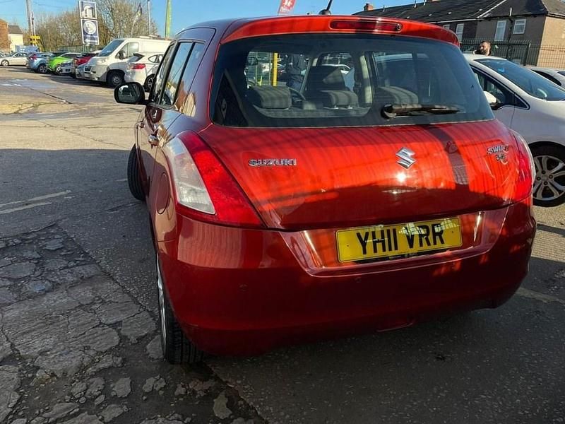 Used Suzuki Swift SZ3 94 HP (69 kW) 2011 Orange Hatchback