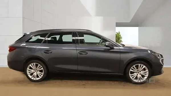 Used Seat Leon SE Dynamic 110 HP (80 kW) 2024 Grey Estate