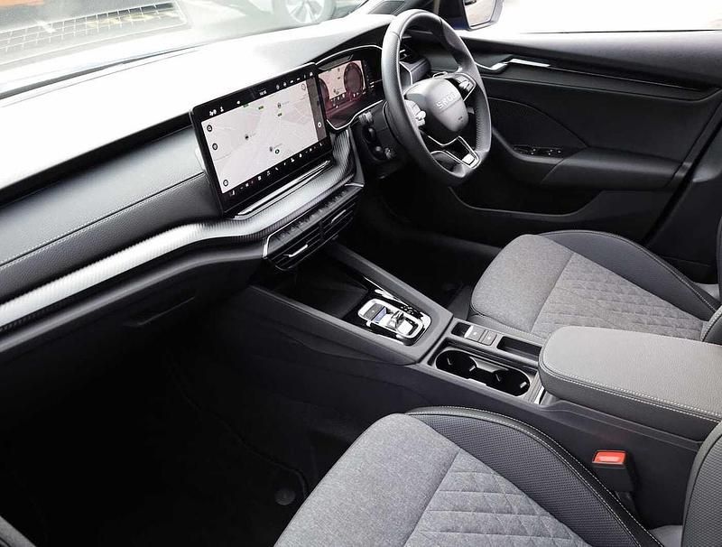 Used Skoda Octavia SportLine 110 HP (80 kW) 2025 Race blue metallic Hatchback