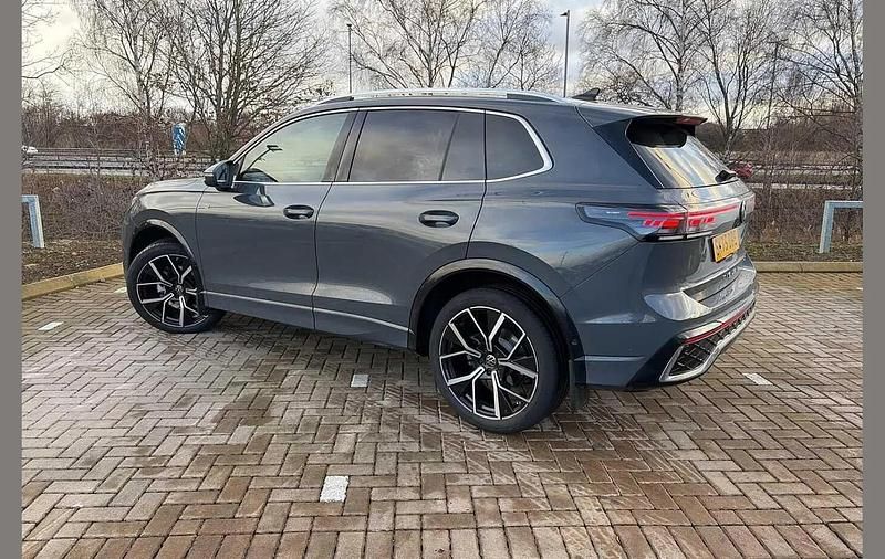 Used VW Tiguan R-line 147 HP (108 kW) 2025 Grey SUV