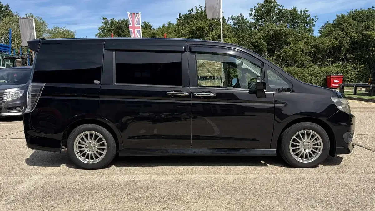 Used Honda Stepwgn Cool 2013 Black MPV