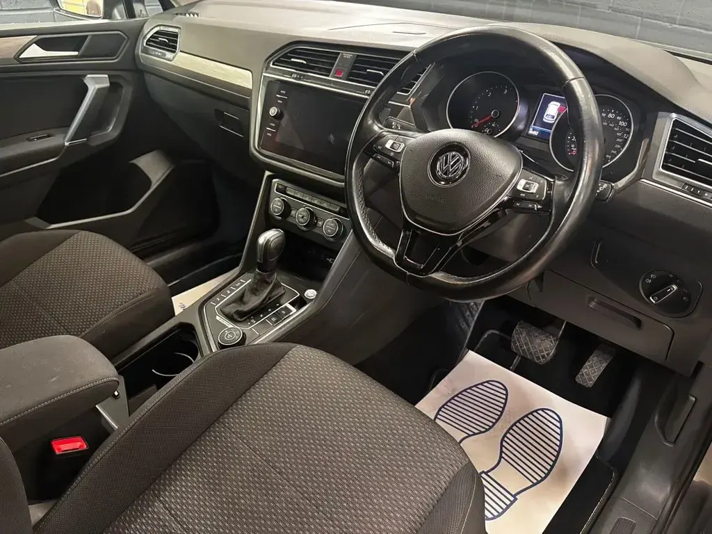 Used VW Tiguan Allspace Match 150 HP (110 kW) 2019 Grey SUV