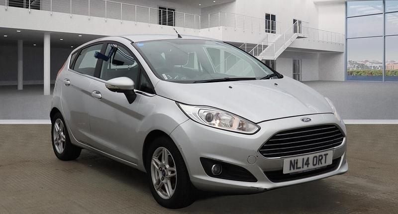 Silver Used 2014 Ford Fiesta Zetec Hatchback | £8,795 (Fair price) - Image 1/4