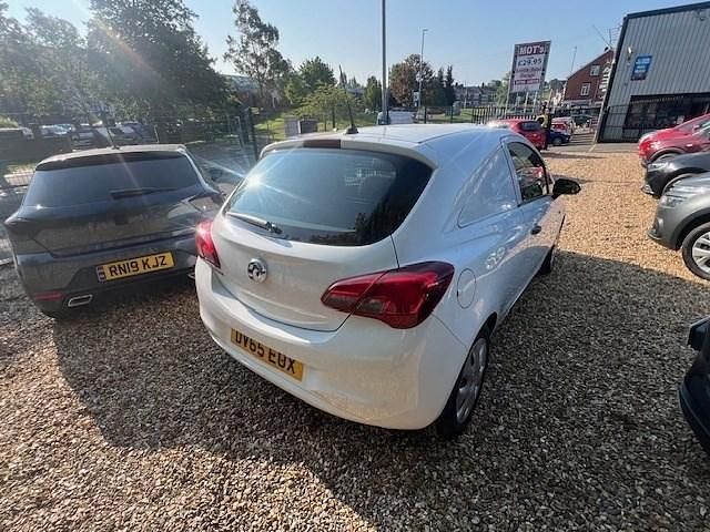 Used Vauxhall Corsa S 2015 White Hatchback