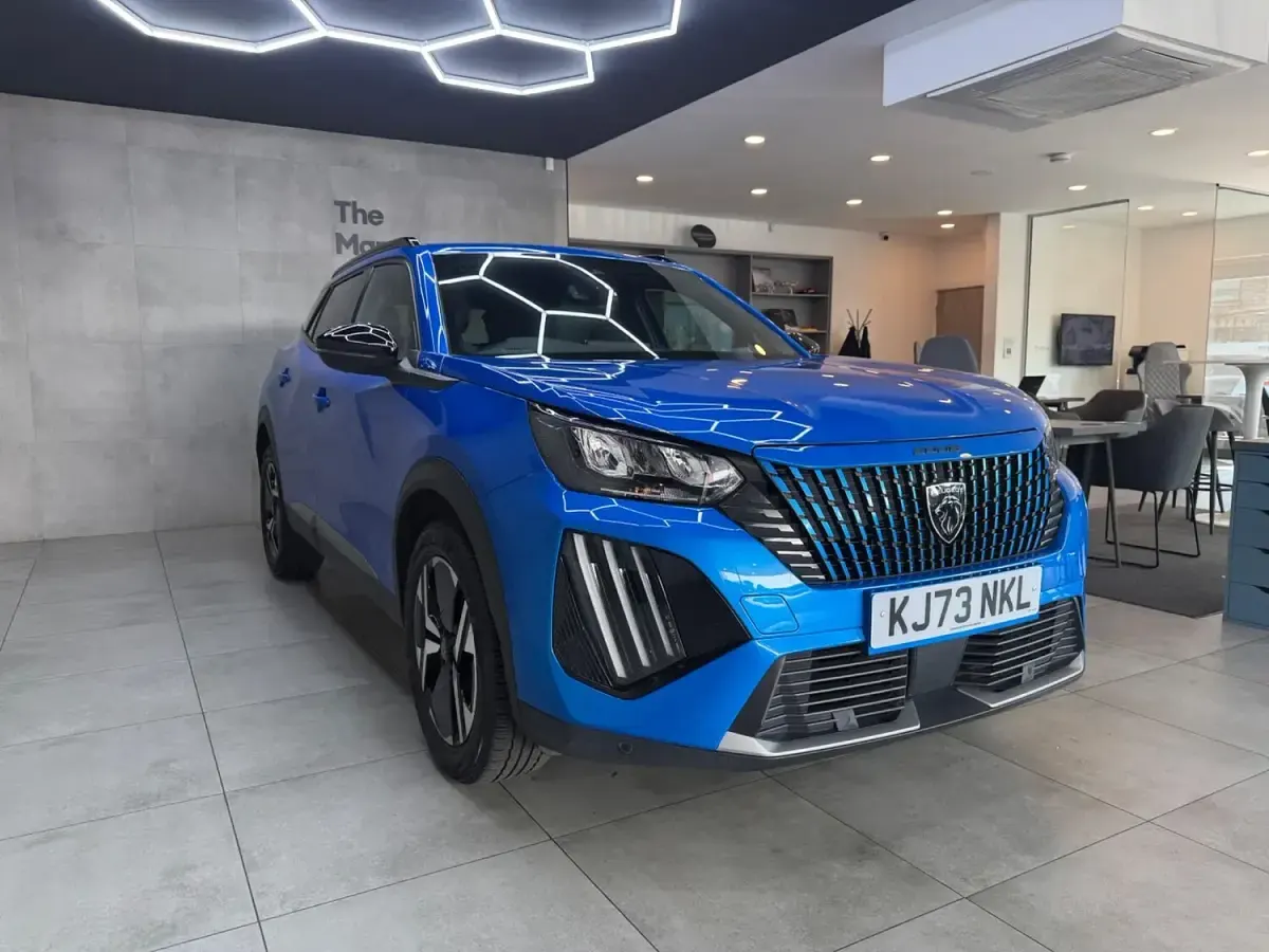 Used Peugeot 2008 Allure 130 HP (95 kW) 2024 Blue SUV