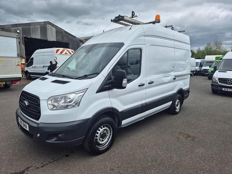 Usado Ford Transit 155 HP (114 kW) 2016 Branco Van