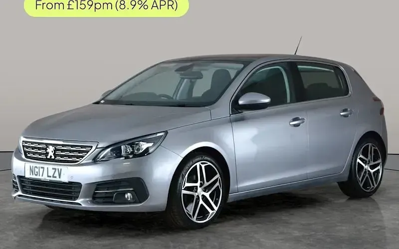 Używany Peugeot 308 Allure 131 KM (96 kW) 2020 Hatchback