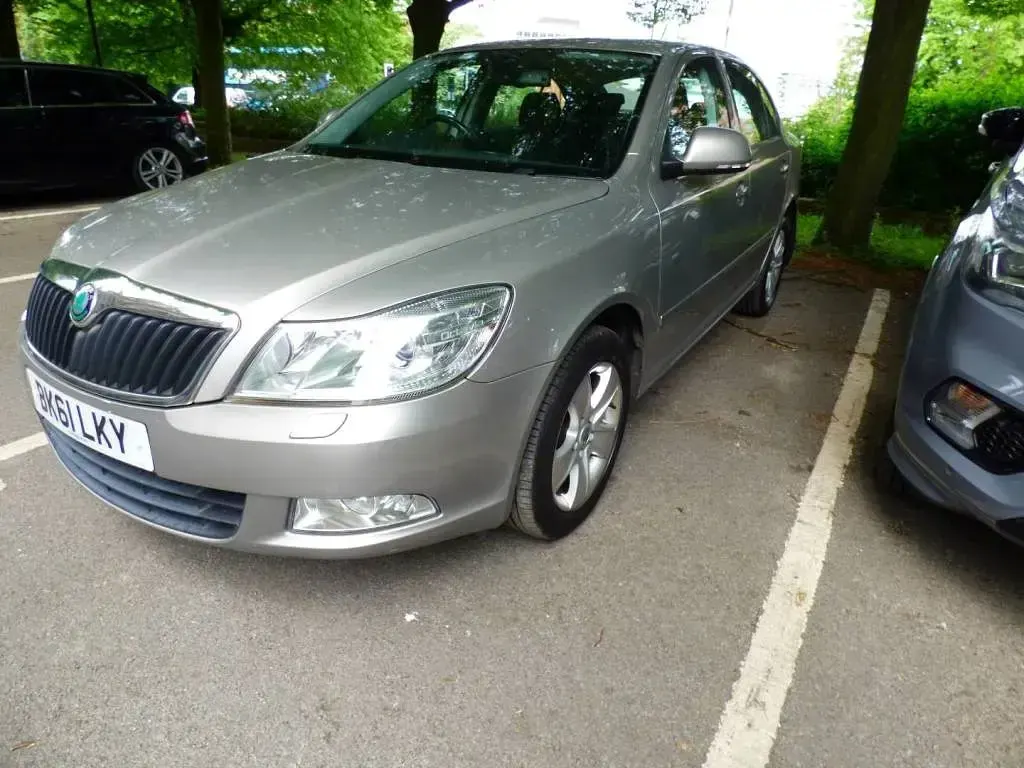 Używany Skoda Octavia Elegance 2011 Beżowy Hatchback