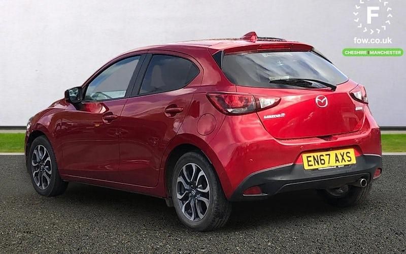 Used Mazda 2 Inclusive 90 HP (66 kW) 2017 Red Hatchback
