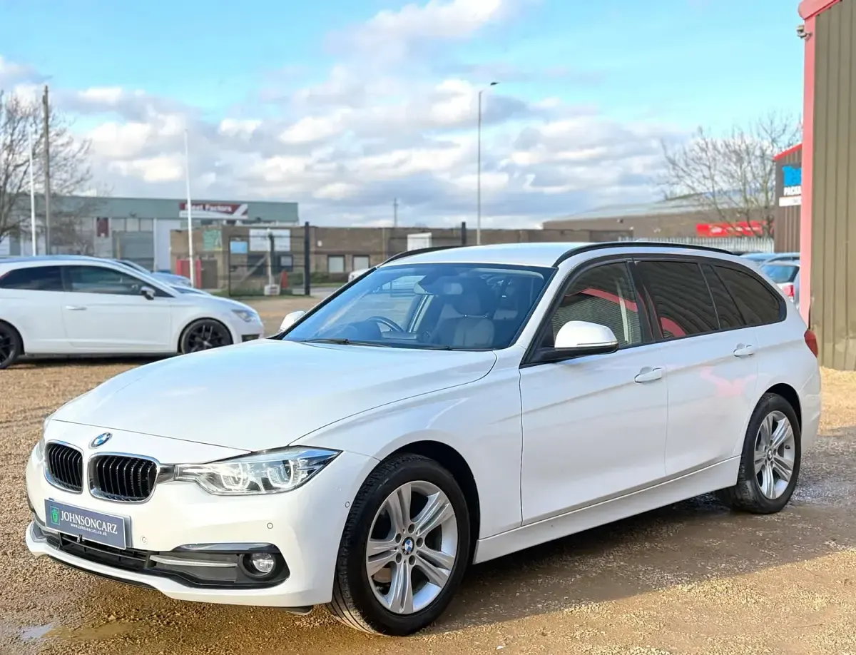 Used BMW 318 Sport Line 150 HP (110 kW) 2018 White Estate