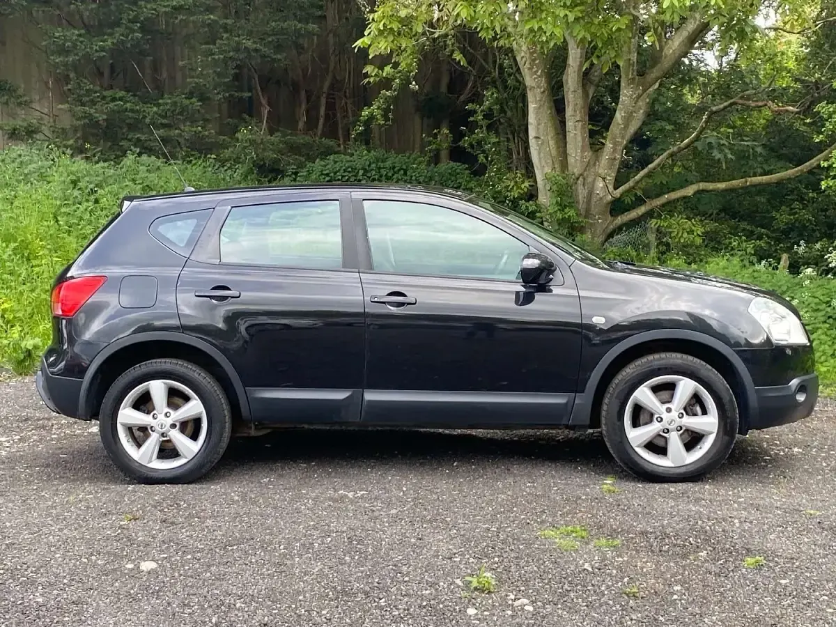 Used Nissan Qashqai Acenta 113 HP (83 kW) 2009 Black SUV