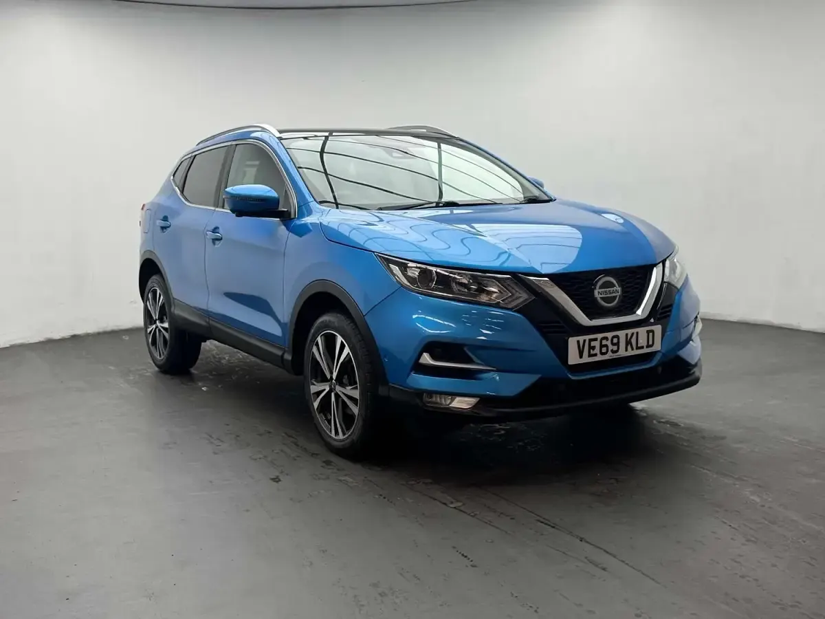 Used Nissan Qashqai N-Connecta 140 HP (102 kW) 2019 Blue SUV