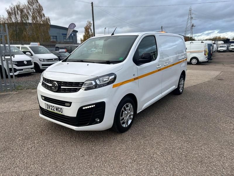 Used Vauxhall Vivaro Sportive 145 HP (106 kW) 2022 White MPV