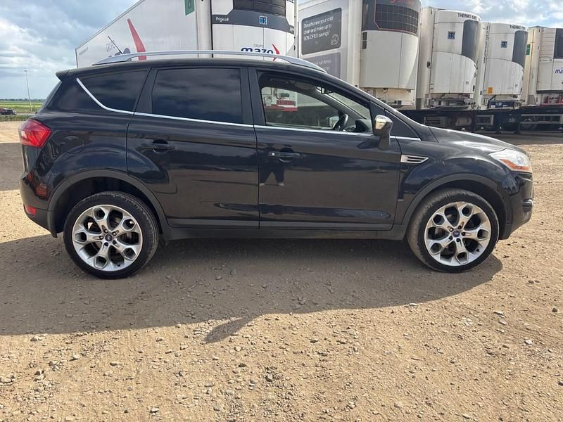Used Ford Kuga Titanium 163 HP (119 kW) 2011 Black SUV
