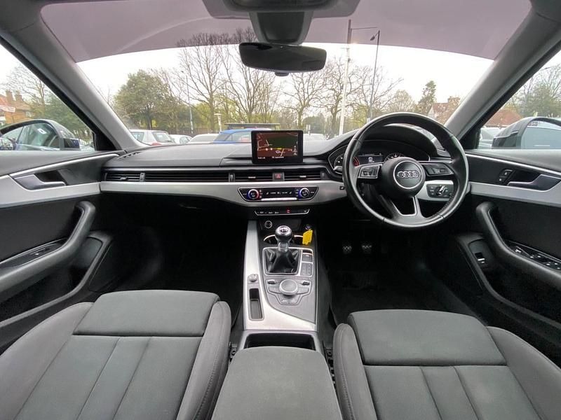 Used Audi A4 Sport 150 HP (110 kW) 2016 Black Sedan