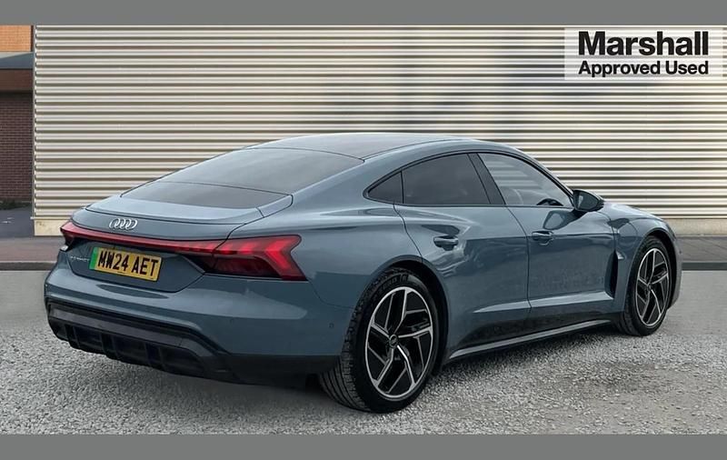 Used Audi e-tron GT quattro Comfort 384 kW (523 HP) 2024 Grey Sedan