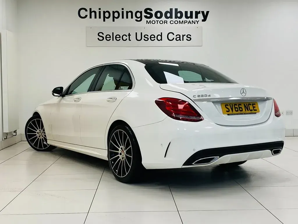 Used Mercedes C220 AMG Line Premium 168 HP (123 kW) 2016 White Sedan