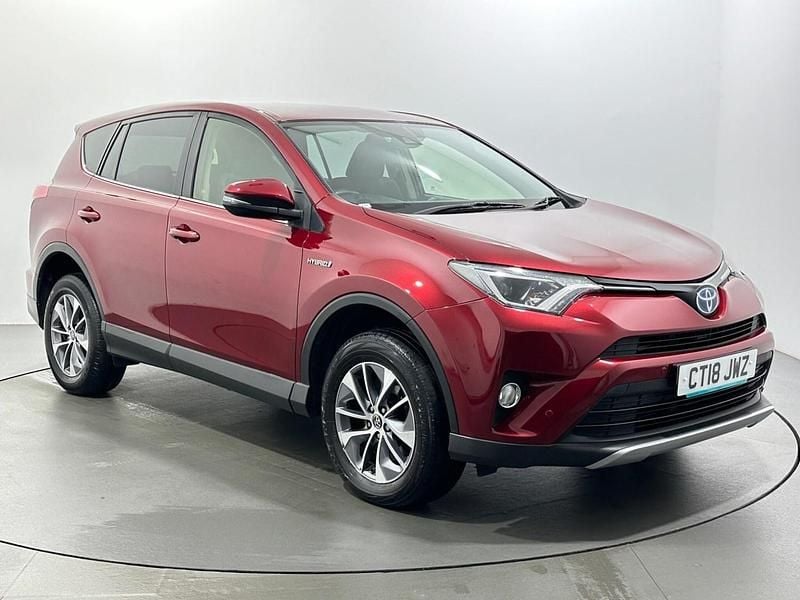 Used Toyota RAV4 197 HP (144 kW) 2018 Red SUV