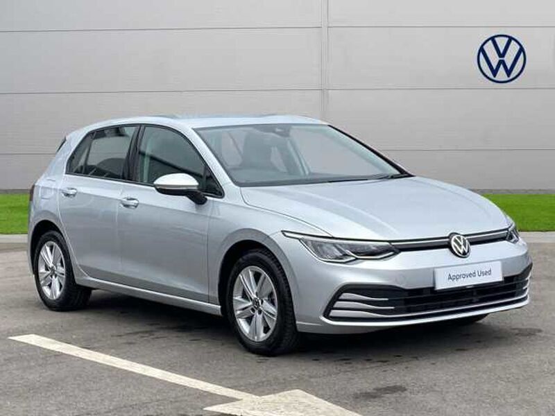 Used 2020 VW Golf VII Life Hatchback | £19,499 (Fair price) - Image 1/4
