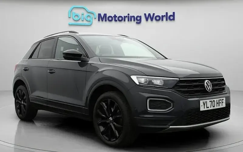 Usado VW T-Roc Black Edition 150 HP (110 kW) 2021 SUV