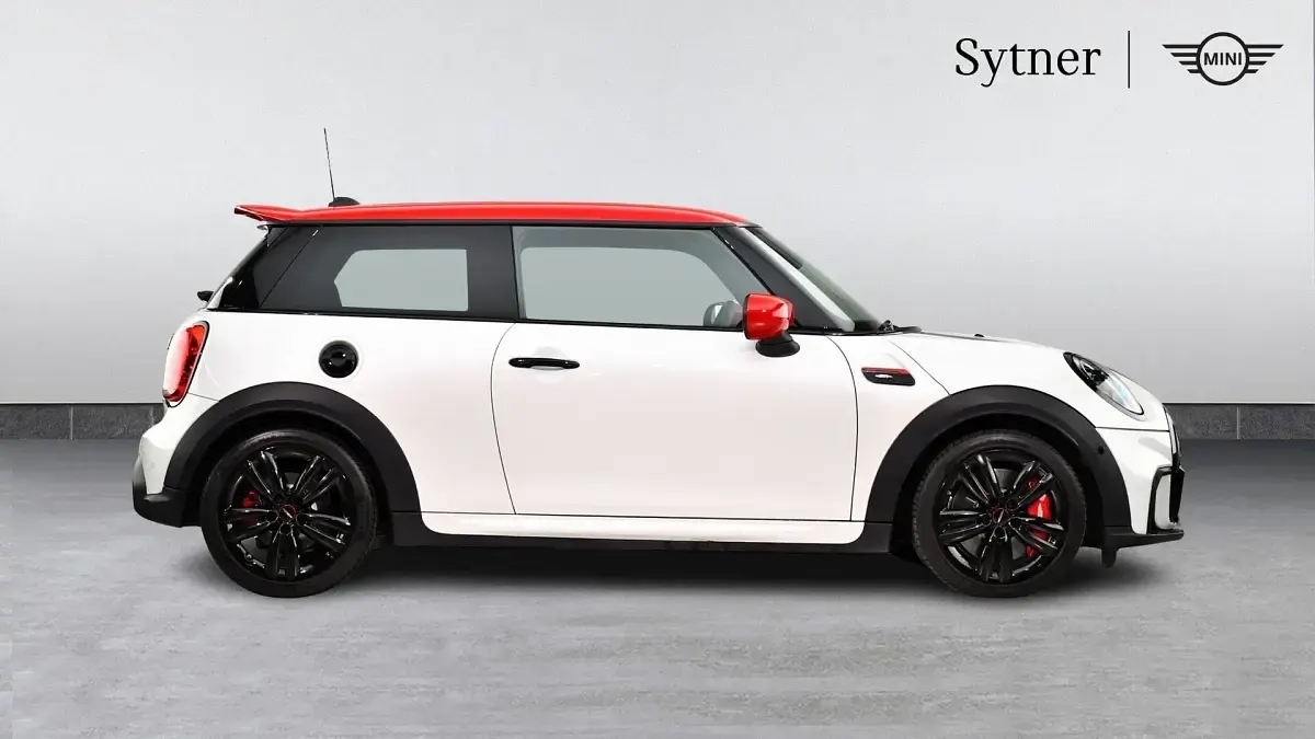 Usado Mini John Cooper Works Hatch 228 CV (167 kW) 2022 Blanco Utilitario