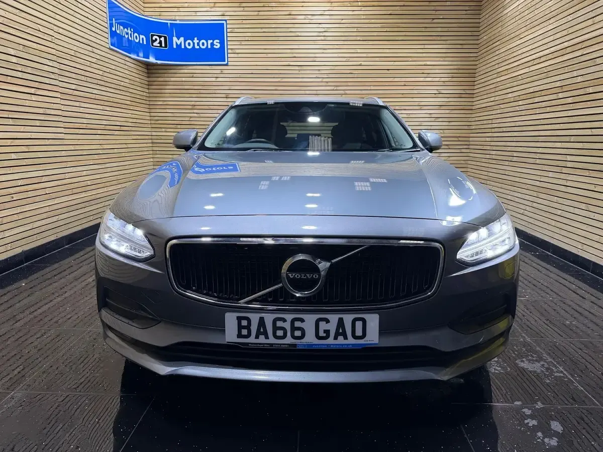 Used Volvo V90 Momentum 190 HP (139 kW) 2017 Grey Estate