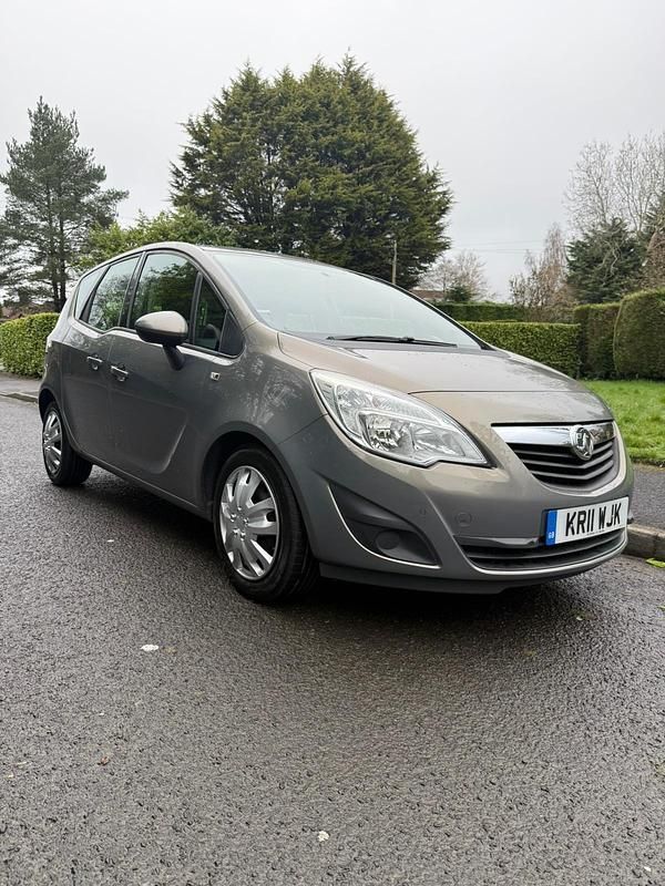 Used Vauxhall Meriva 2011 Brown MPV