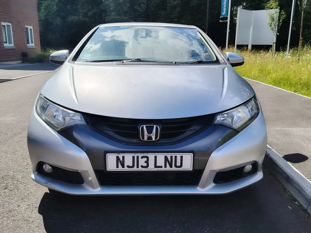 Used Honda Civic ES 2013 Silver Hatchback