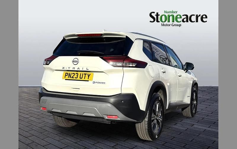 Used Nissan X-Trail N-Connecta 213 HP (156 kW) 2023 White SUV