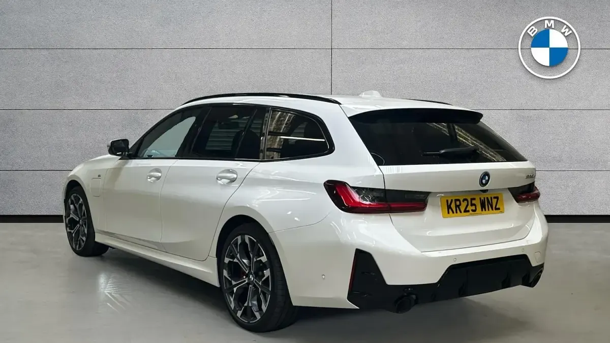 Used BMW 330e M Sport 292 HP (214 kW) 2025 White Estate