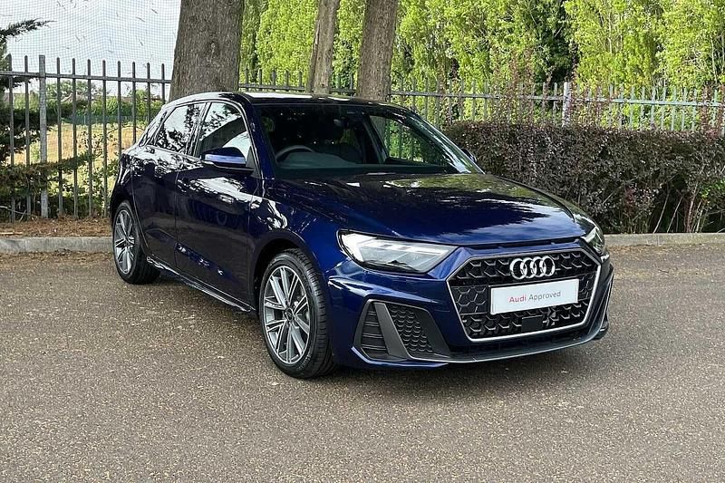Begagnad Audi A1 S-Line 2025 Blå SUV