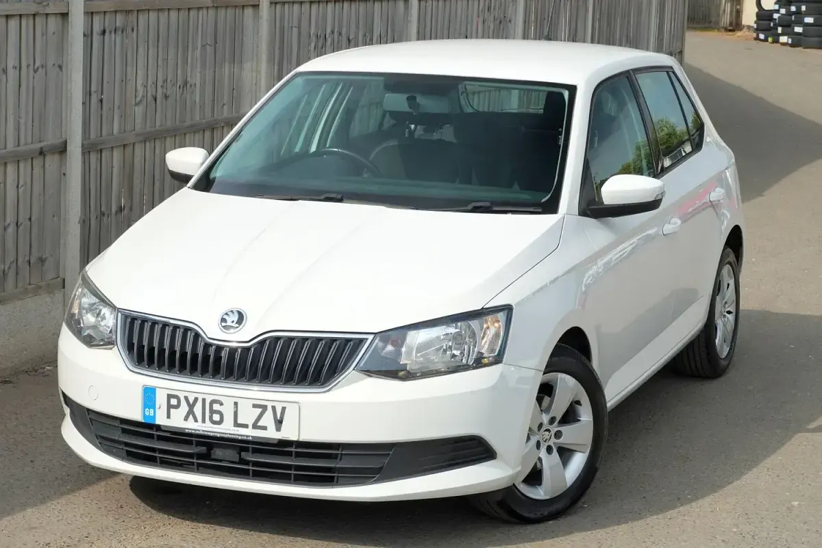 Used Skoda Fabia SE 2016 White Hatchback